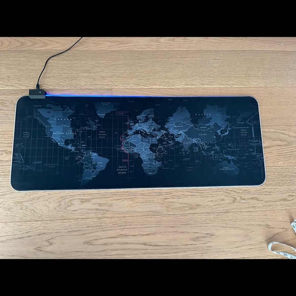 LED light up World Map Mouse Pad - Picture 3 of 12